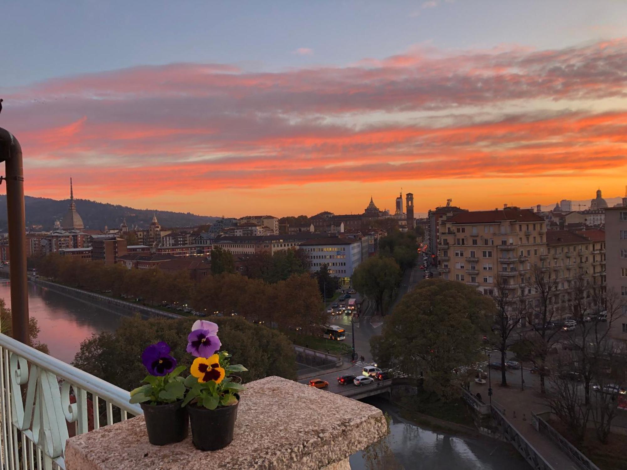 Attico Ellen Terrazza Con Vista Lejlighed Torino Eksteriør billede